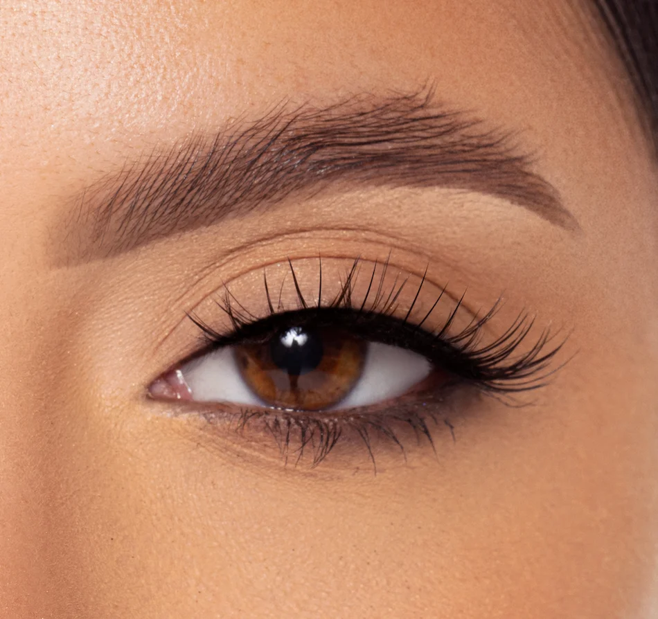 Casually Lashed Lash Clusters