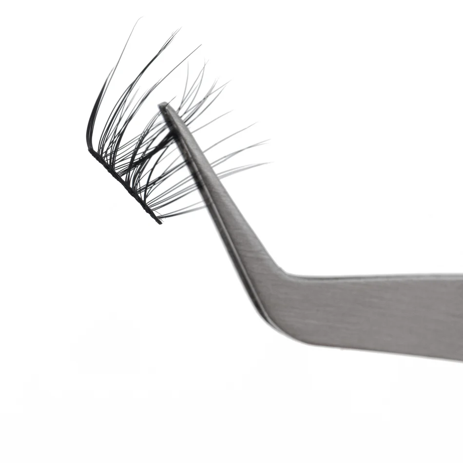 Casually Lashed Lash Clusters